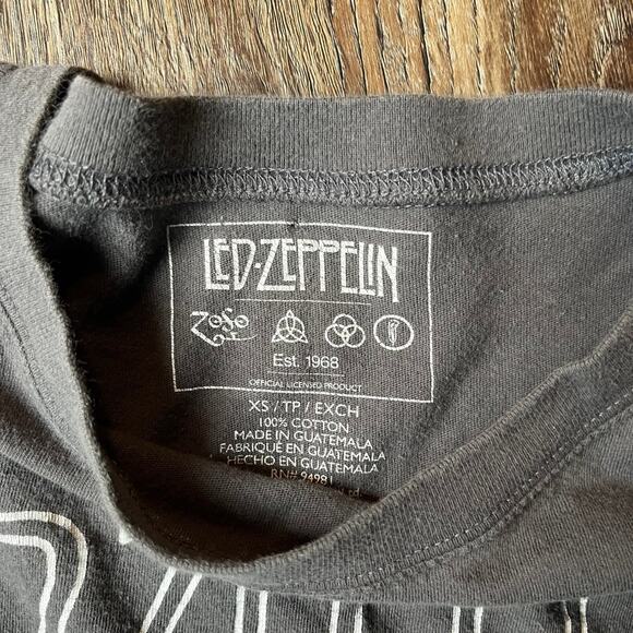 Led Zeppelin Women's XS United States of America 1977 Graphic T-shirt - Picture 3 of 3